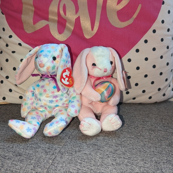 Ty Beanie Babies Lot of 2- Springfield/ Eggerton Bunnies w tags. - Picture 2 of 8